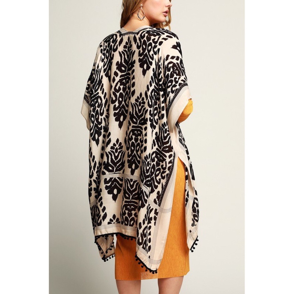 Juliette Black and Ivory Boho Kimono Top - Picture 4 of 4